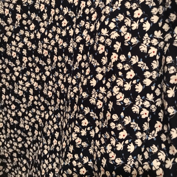 Men’s Button Down Floral Shirt - Picture 2 of 3
